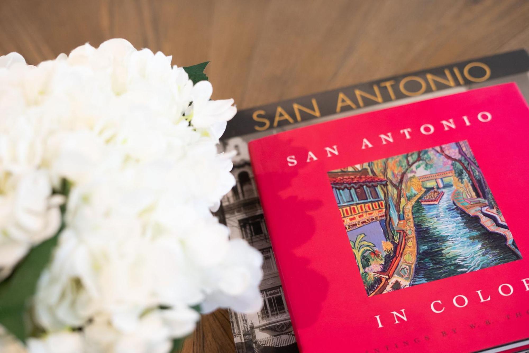 Modern 3 Bed, 2 Bath Home Minutes To Downtown & Alamodome サンアントニオ エクステリア 写真